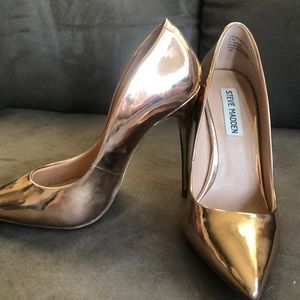 Steve Madden Rose Gold Daisie Pumps